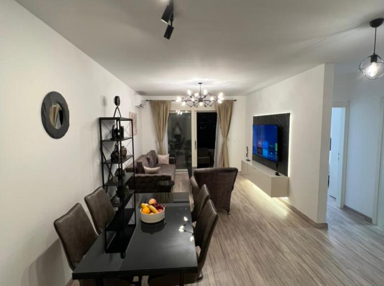 Cozy apartment with sea view in Boka Bay