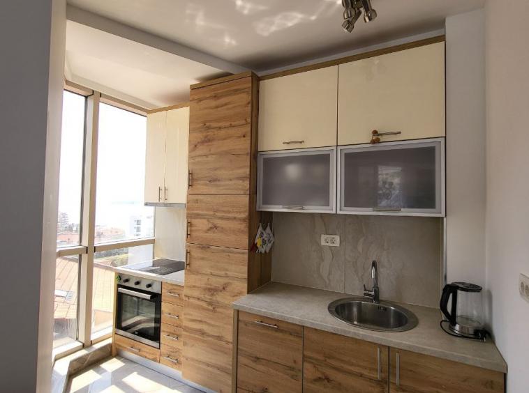 Magnificent apartment in Rafailovici close to the sea