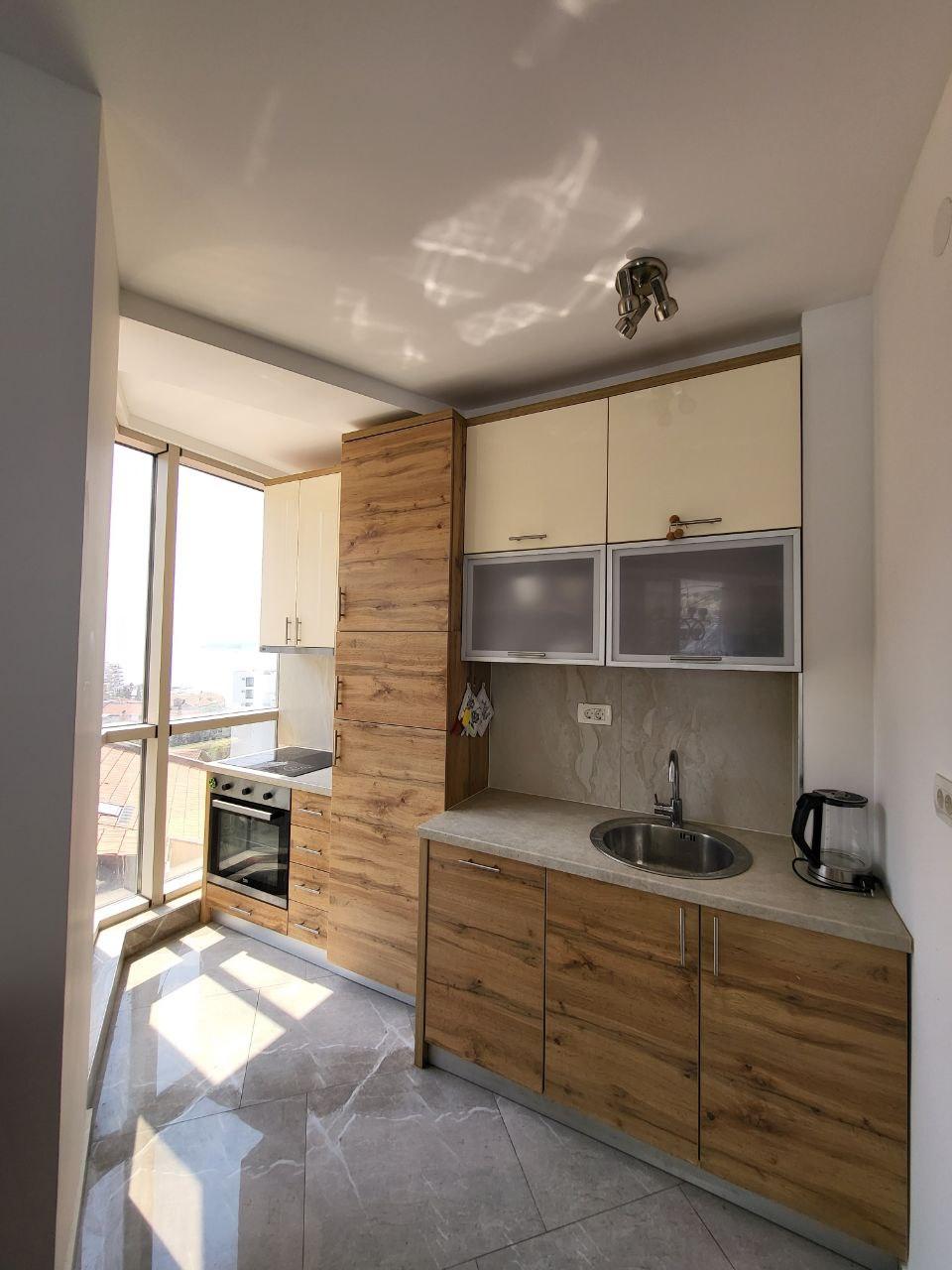 Magnificent apartment in Rafailovici close to the sea