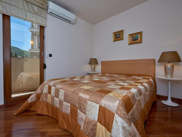 3 bedroom apartment in the center of Budva