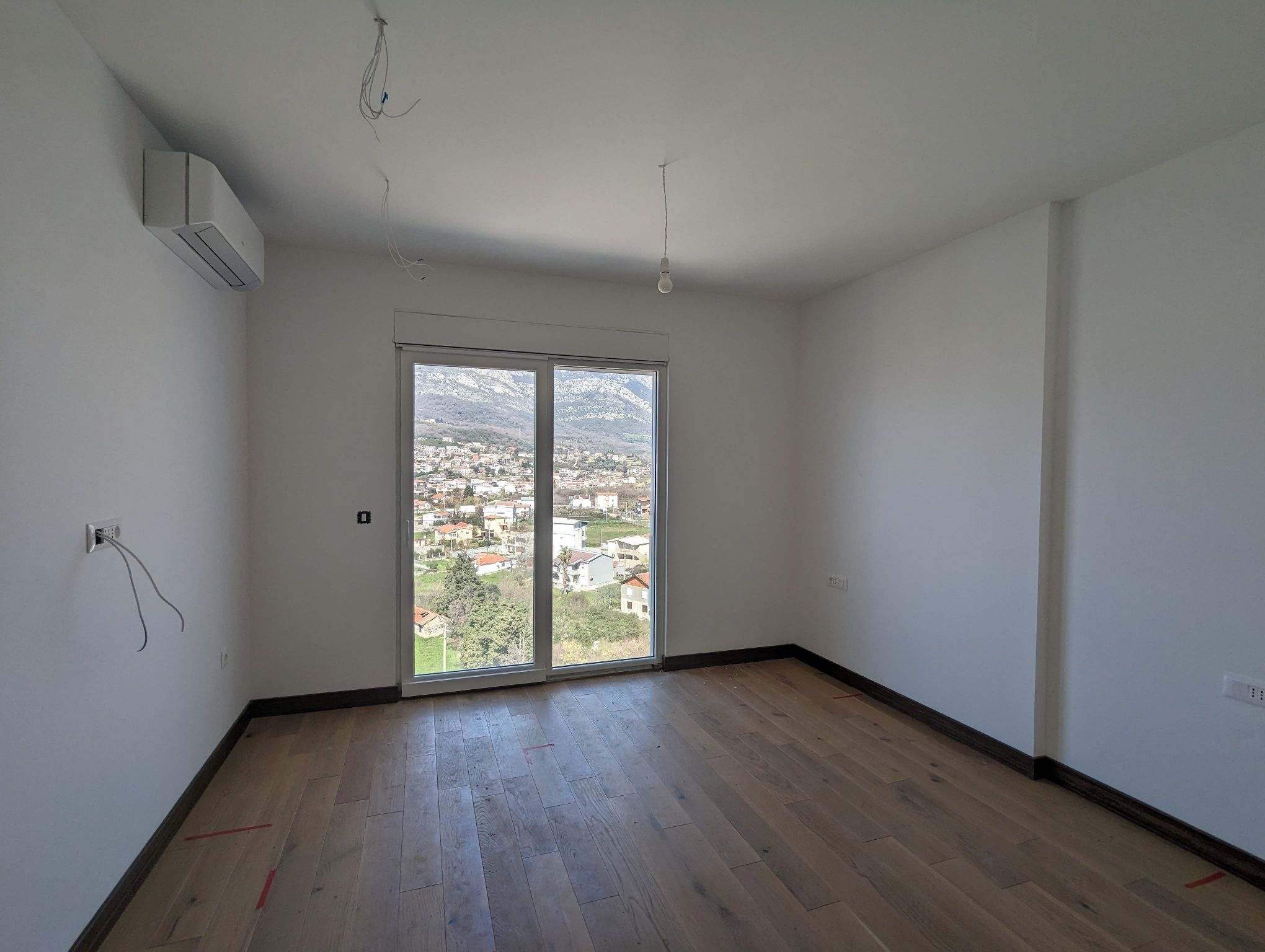 bar montenegro real estate