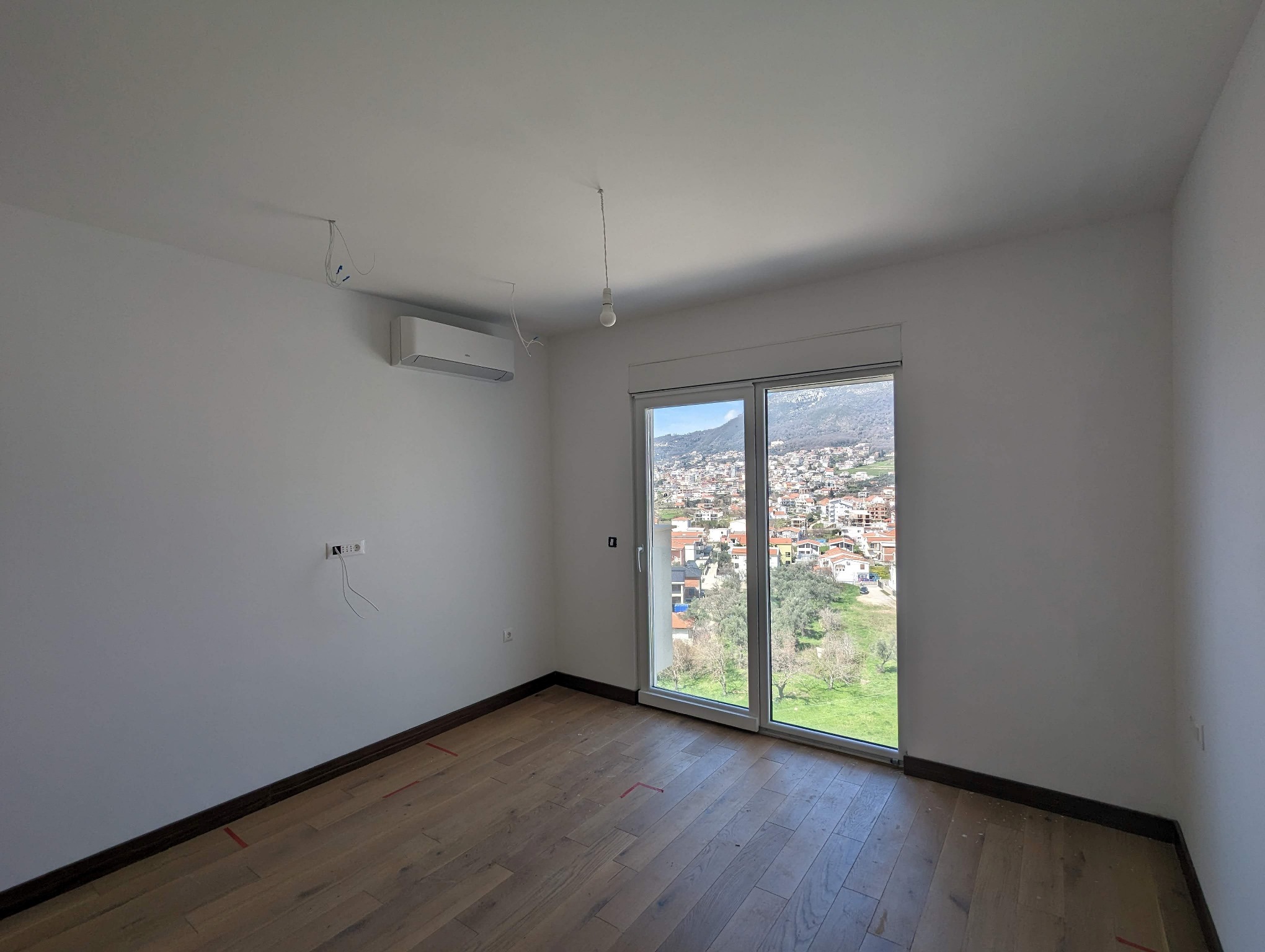 bar montenegro real estate