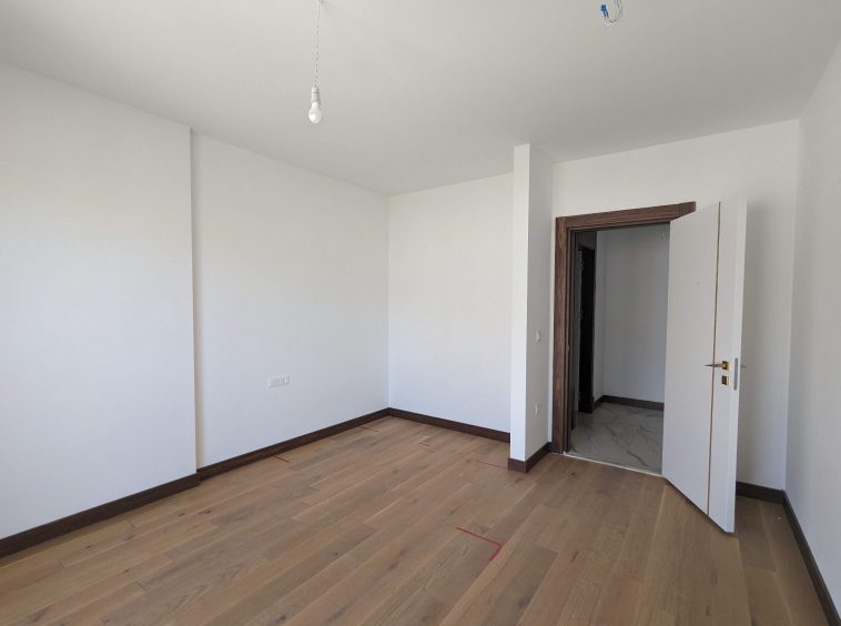 bar montenegro real estate