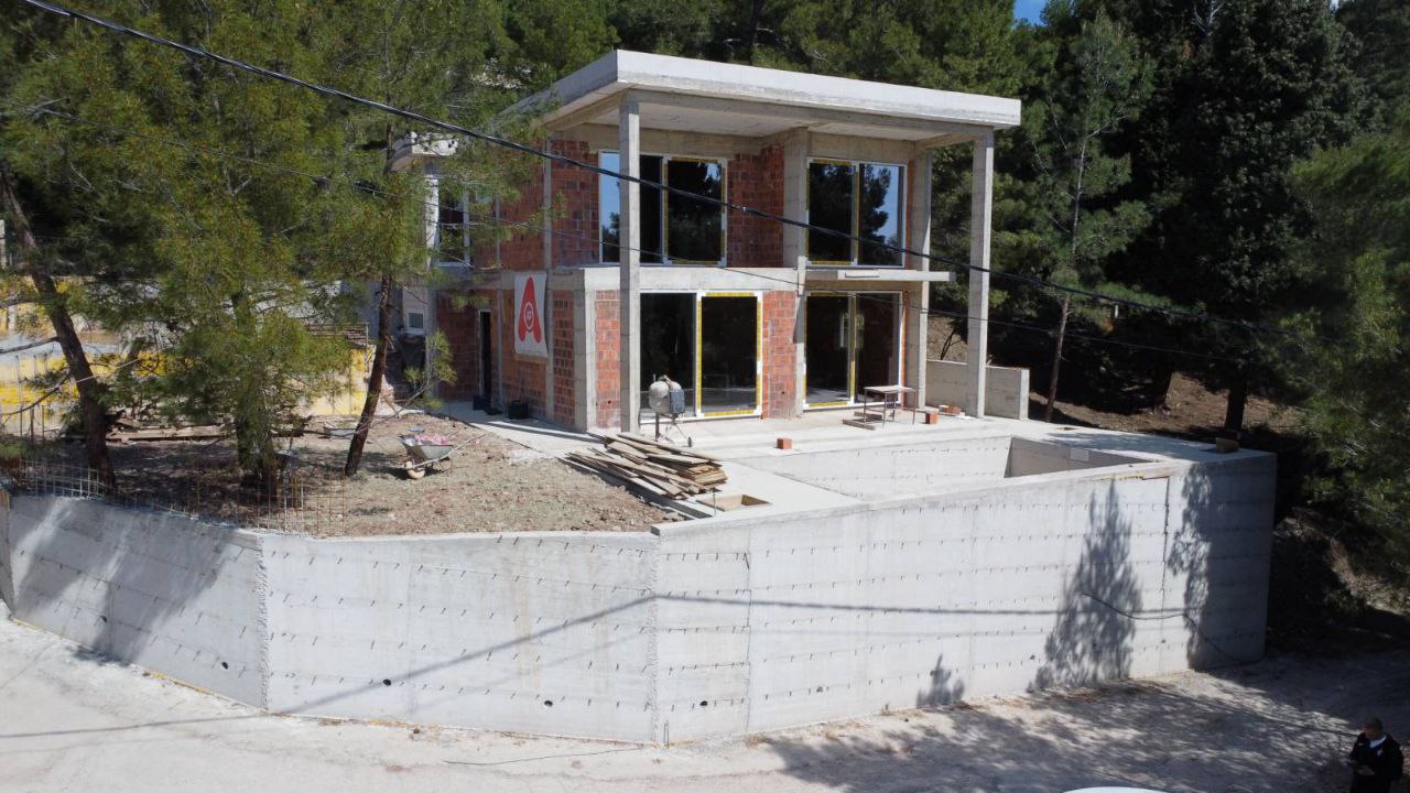 bar montenegro house for sale