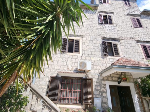 stone house montenegro