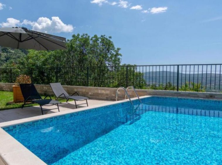 villa in montenegro for sale