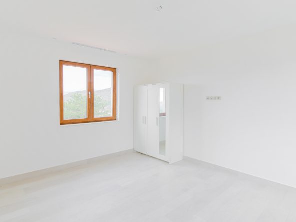 kotor house for sale