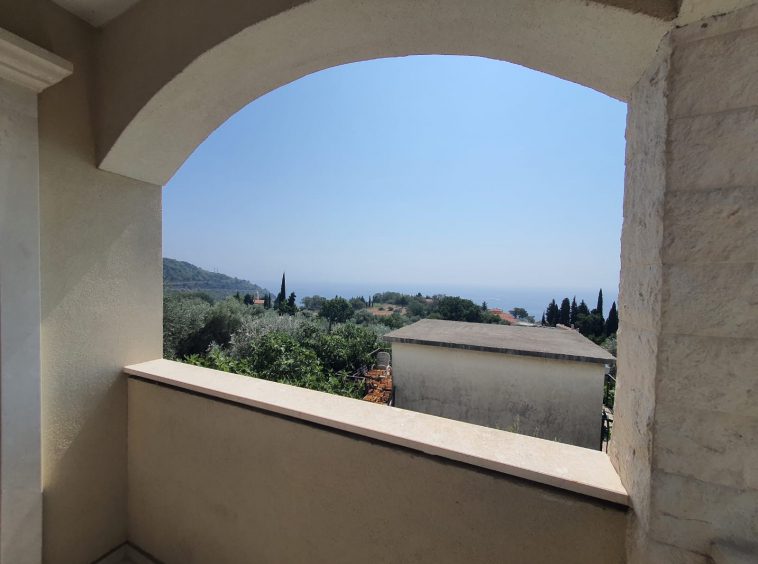 buy house montenegro