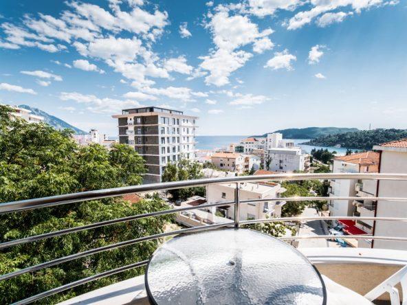 buy apartment in becici