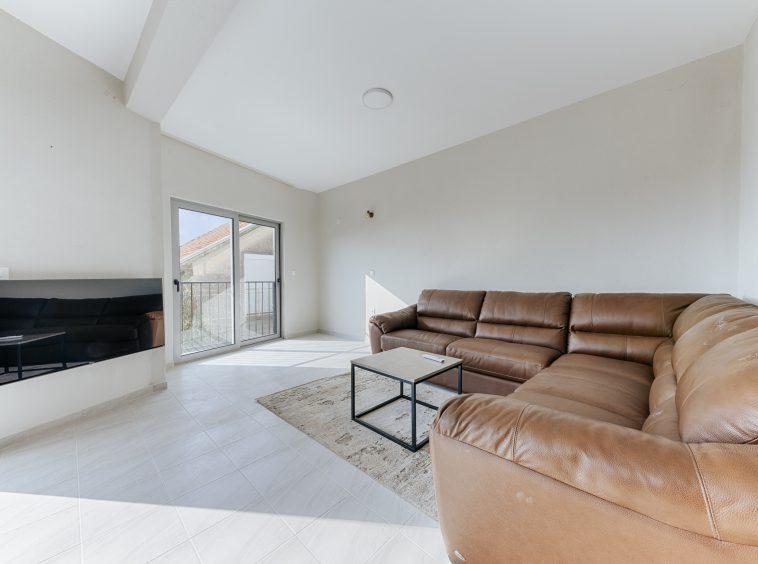 buy house bar montenegro