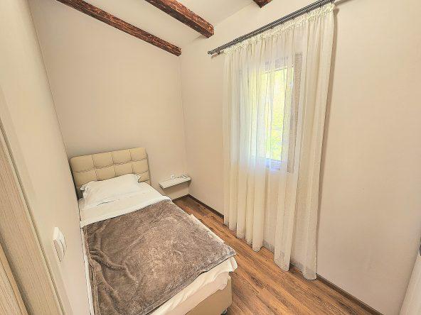 rent a villa in montenegro