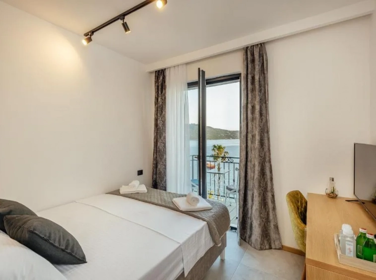 Sale of an operating hotel in the region of Herceg Novi. Magnificent location, first line to the sea, just 50 meters to the equipped beach.