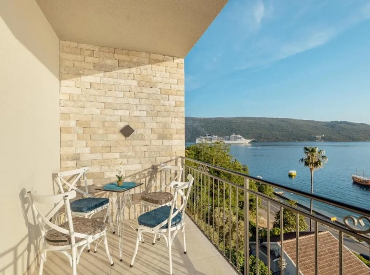 Sale of an operating hotel in the region of Herceg Novi. Magnificent location, first line to the sea, just 50 meters to the equipped beach.