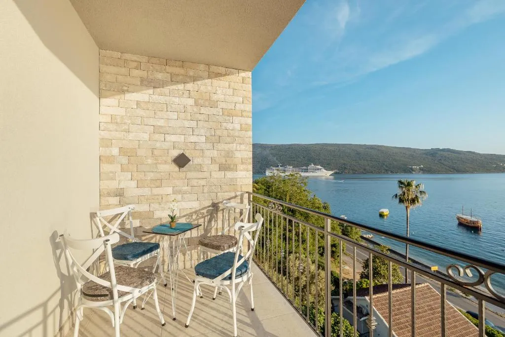 Sale of an operating hotel in the region of Herceg Novi. Magnificent location, first line to the sea, just 50 meters to the equipped beach.