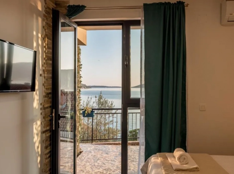 Sale of an operating hotel in the region of Herceg Novi. Magnificent location, first line to the sea, just 50 meters to the equipped beach.