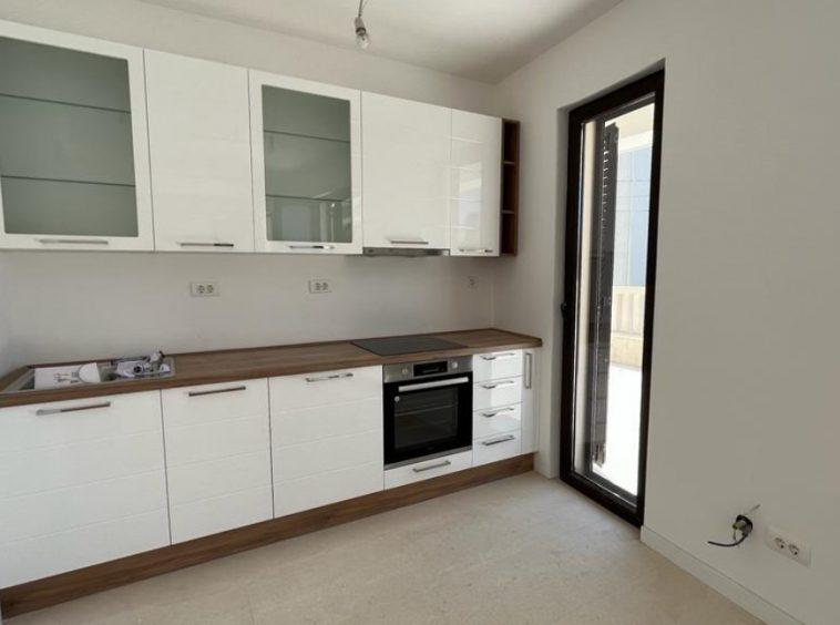 One bedroom apartment in Tivat