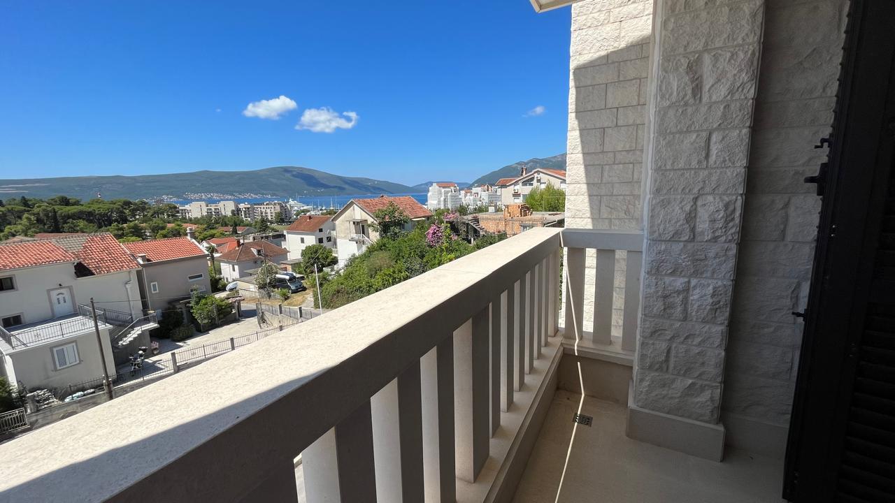 2 bedroom apartment for sale in Tivat