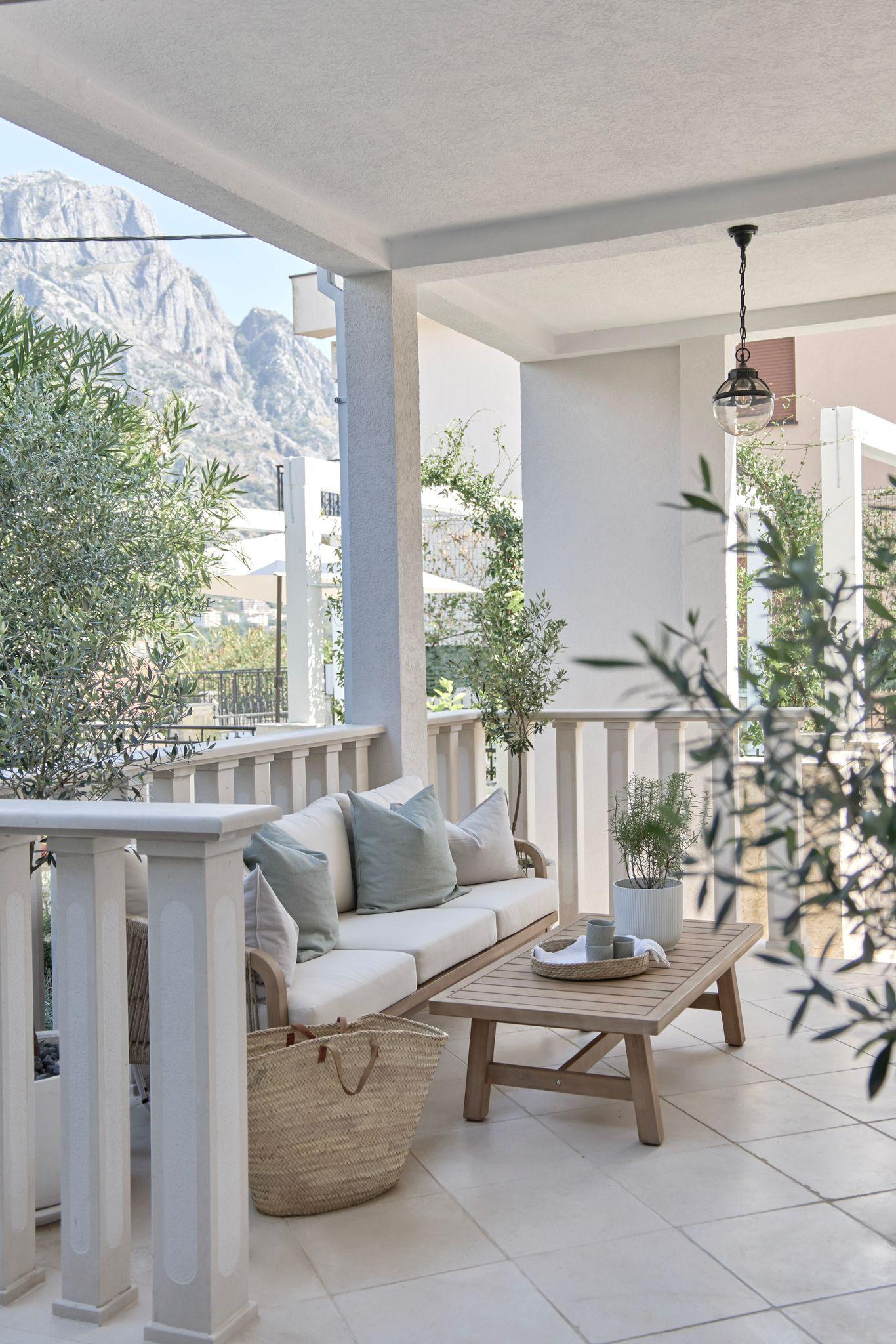 villa for sale in kotor