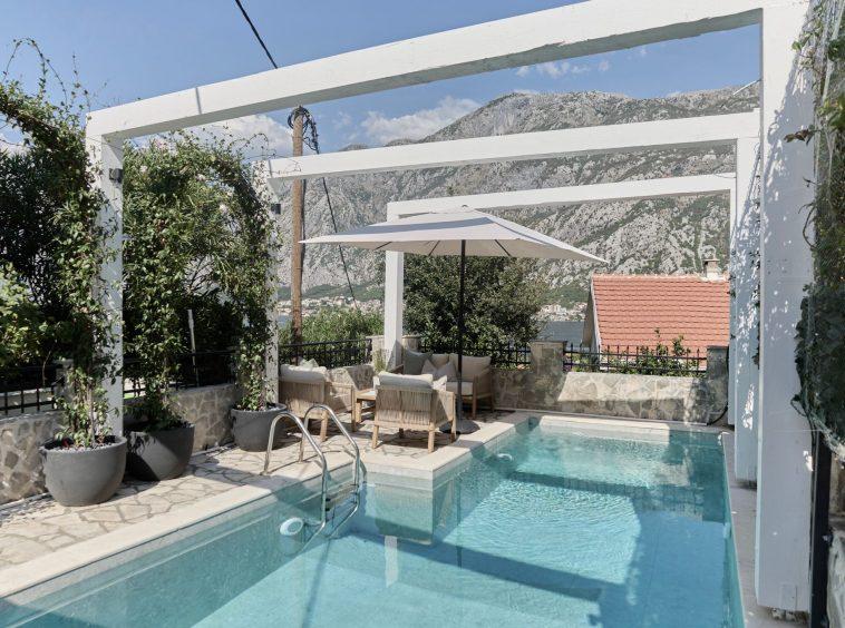 villa for sale in kotor