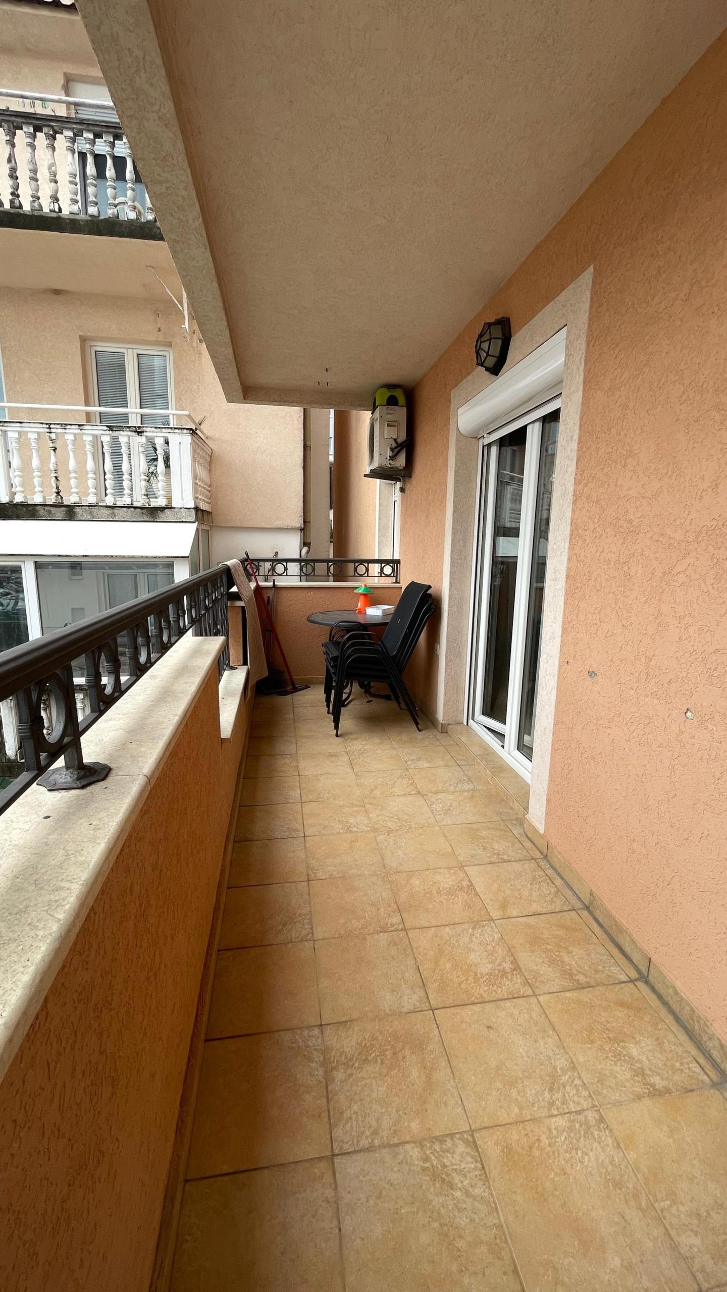 Apartments for sale in Rozino