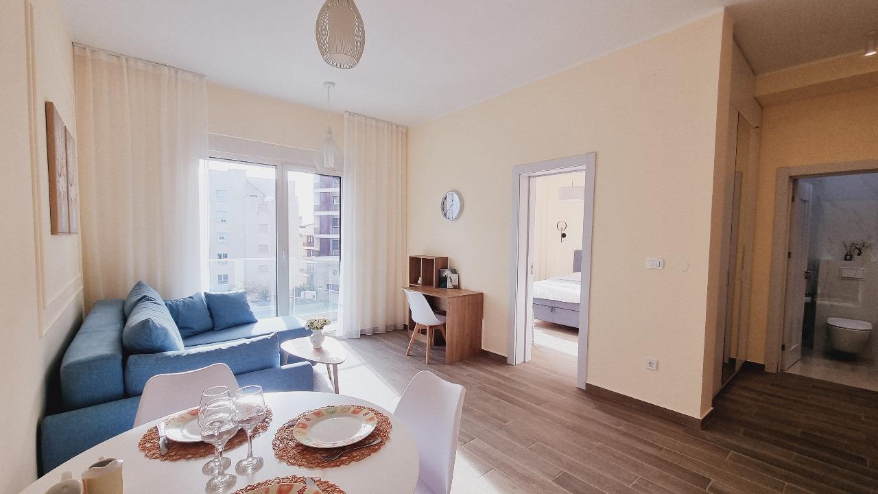 Apartments for rent in Becici