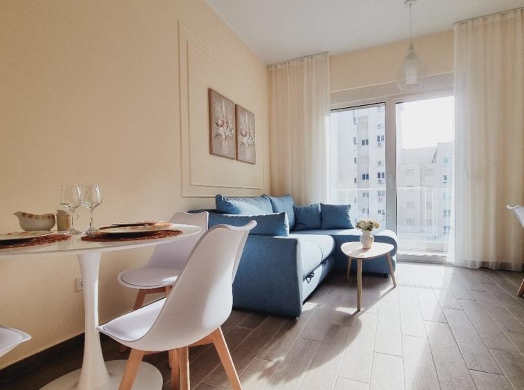 Apartments for rent in Becici