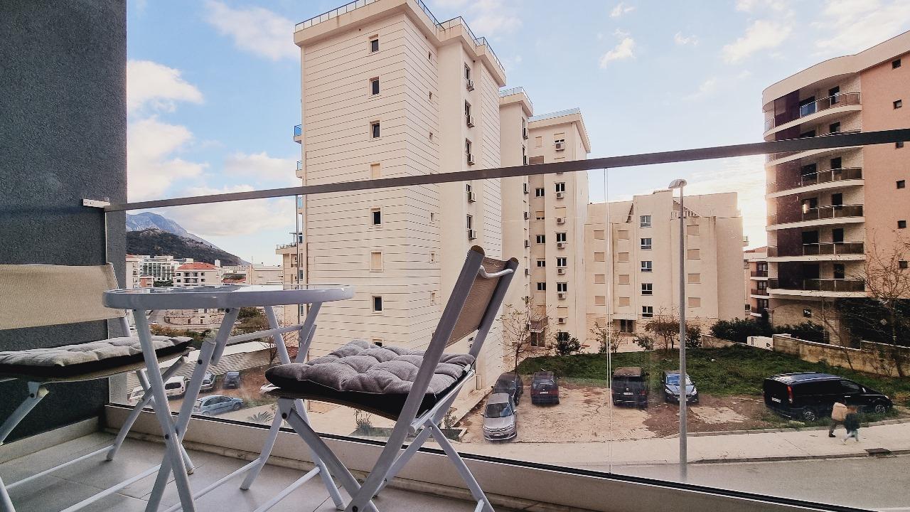 Apartments for rent in Becici